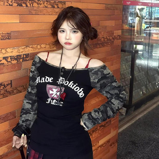 韩版 百搭上衣打底一字肩辣妹潮 甜辣纯欲迷彩拼接长袖 T恤显瘦修身