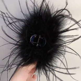 秋冬羽毛抓夹黑色鸵鸟毛毛发夹女后脑勺大号鲨鱼夹高级感夹子头饰