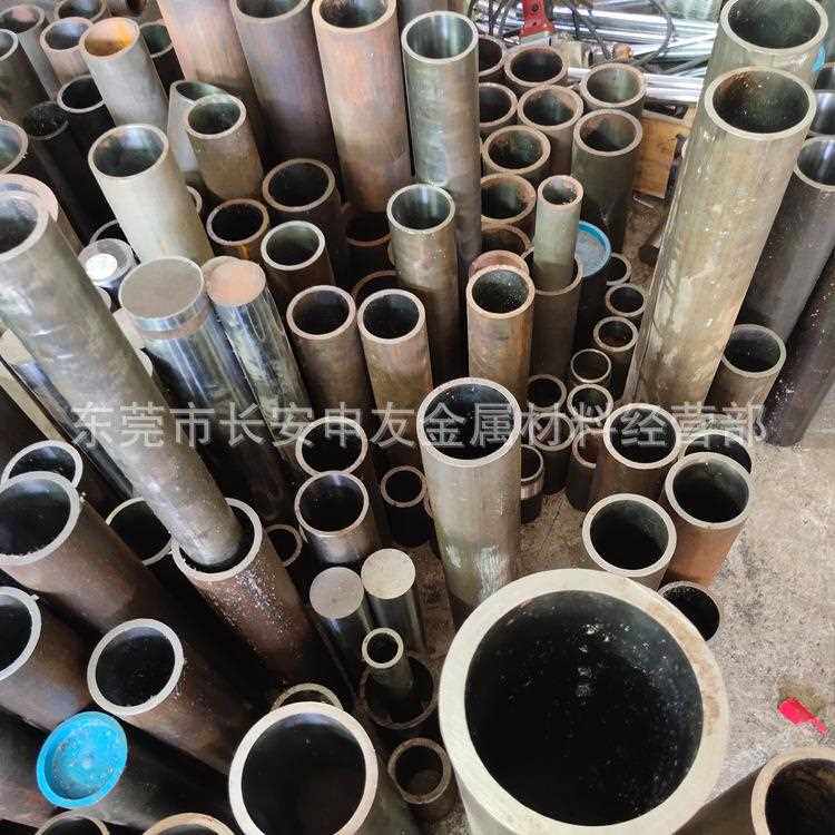 新款直销空心铁管 大小口径无缝管 20号钢管