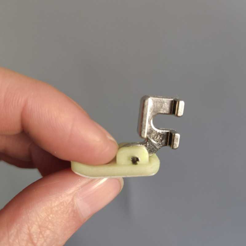 新款直销老式家用缝纫机塑料压脚 牛筋压脚家用脚踏缝纫机配件8