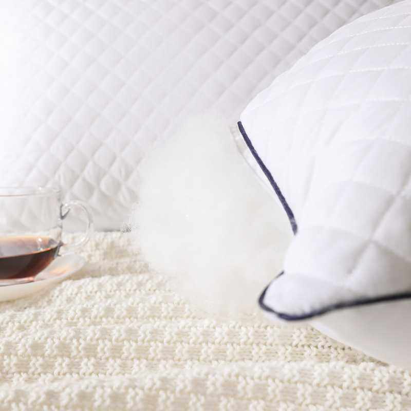 新款直销磨毛绗缝定位羽丝棉枕头 工厂直供单边纤维枕芯护颈纤维