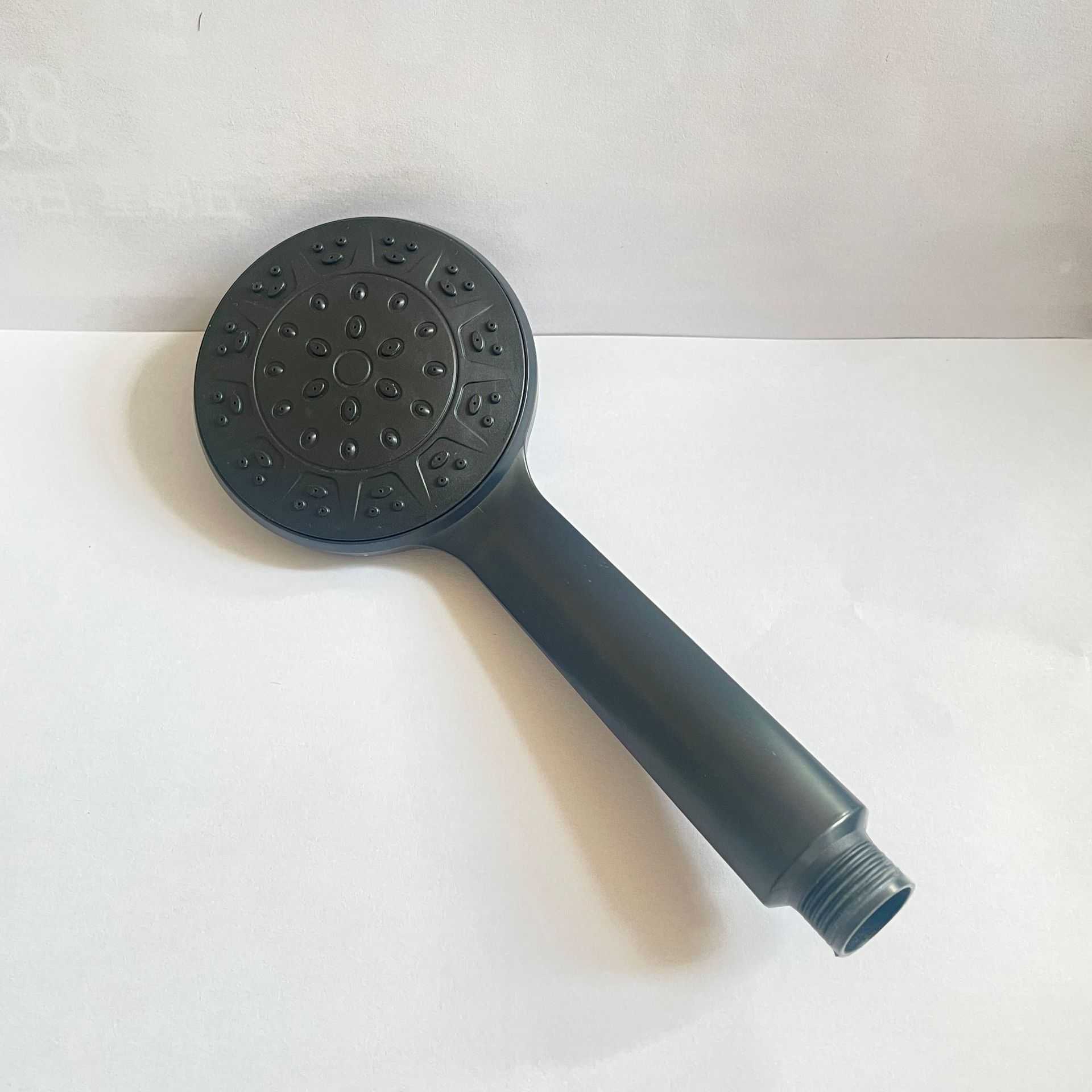 新款直销跨境小汉斯淋浴花洒喷头黑色单功能手持节水花洒 卫浴增