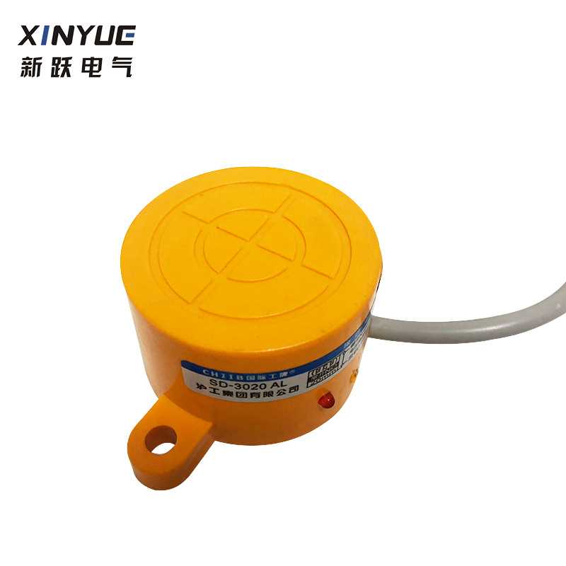 新款直销沪工电感式接近开关SE-3025A B C D AL BL直流交流SE-202
