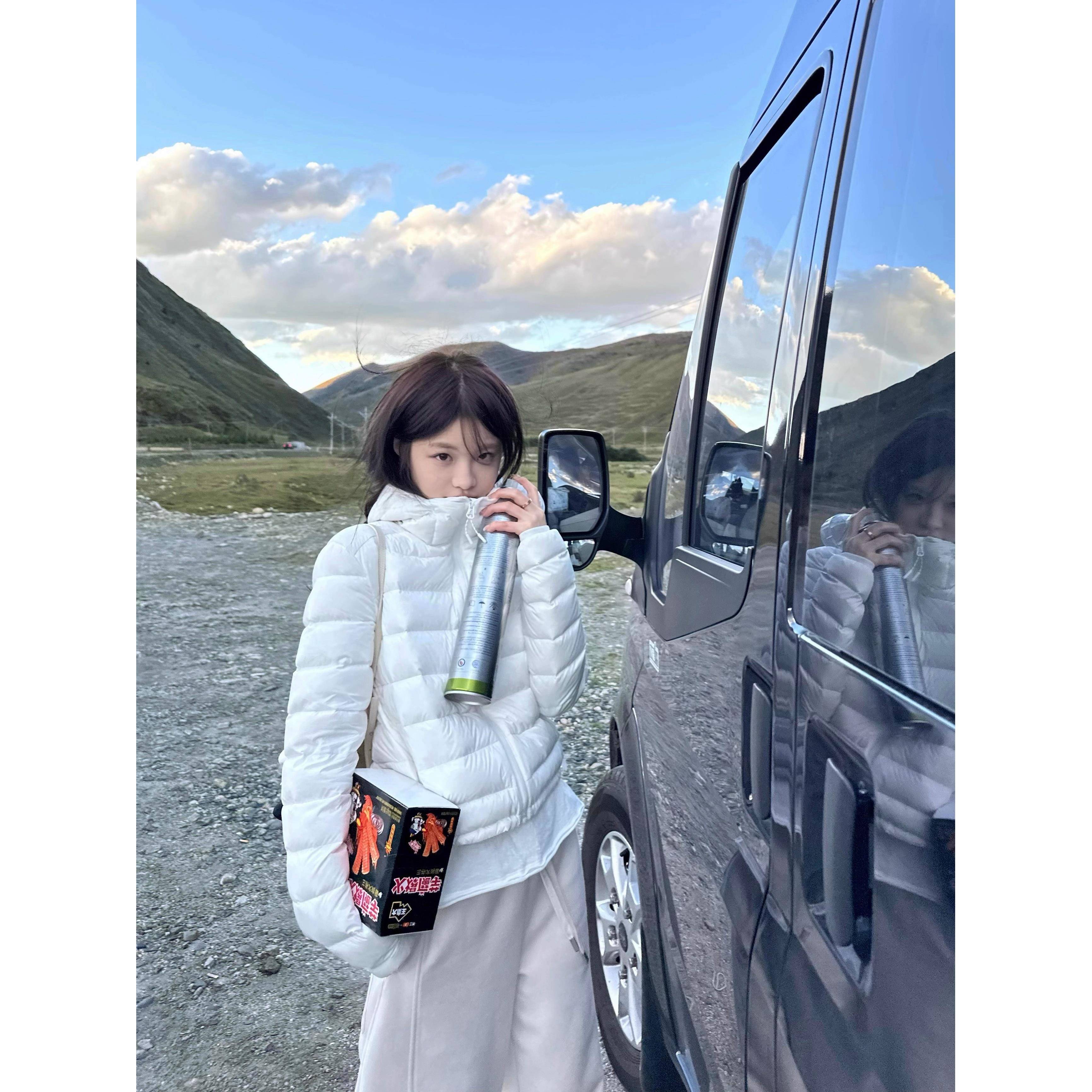 白色排骨羽绒服女小个子2025冬季修身显瘦棉衣连帽90白鸭绒面包服