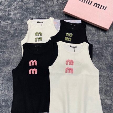 夏季新款重工字母钉钻螺纹修身无䄂针织背心设计款上衣