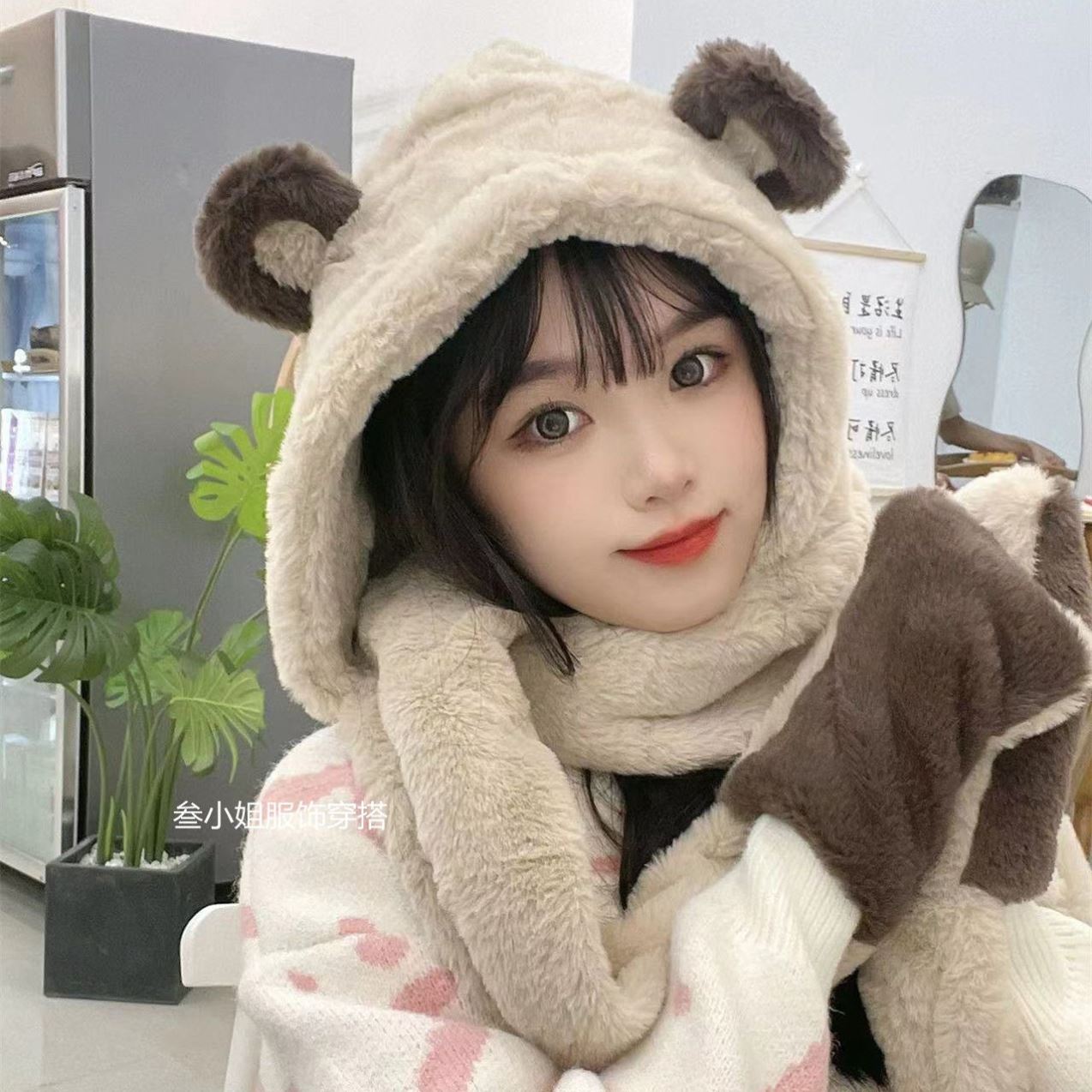 冬季加厚保暖可爱卡通一体帽小棕熊帽子围巾手套三件套学生连体帽