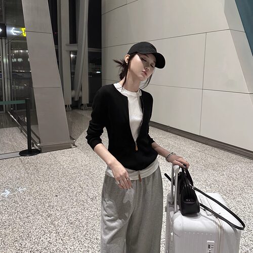 5werkwen 松弛老钱 复古皮牌拉链宽松针织开衫春夏黑色小外套女