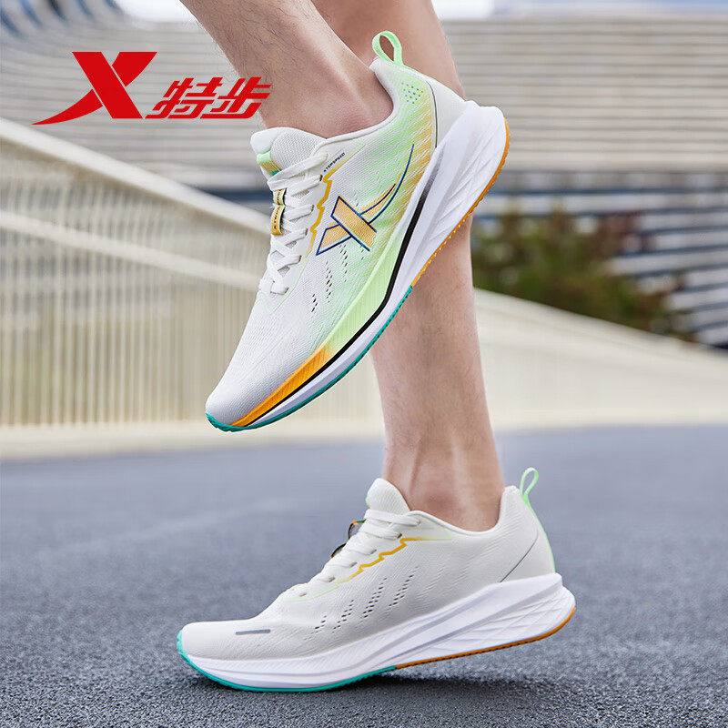 特步飞速5跑步鞋透气网