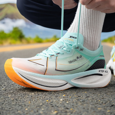 特步160x3.0pro竞速跑鞋