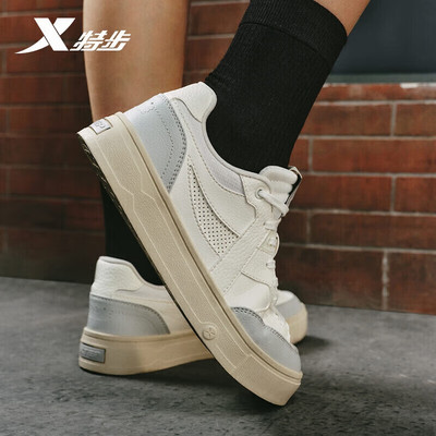 特步休闲鞋女鞋耐磨拼接板鞋潮流