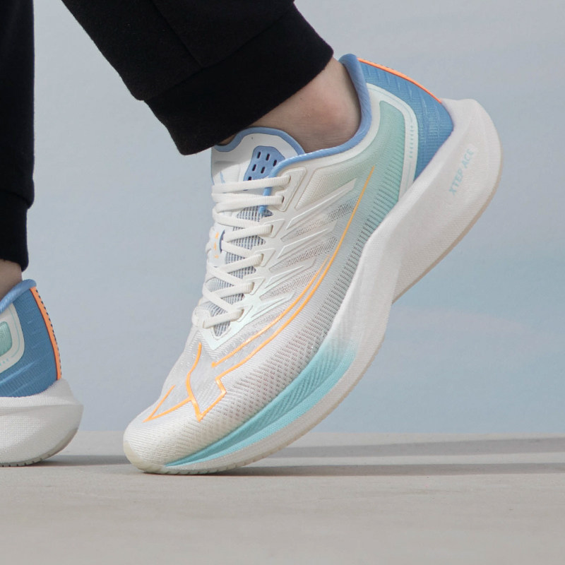 特步（XTEP）一体成型1.0跑步鞋男鞋长距离防滑耐磨轻便透气缓震,运动鞋new,跑步鞋,淘宝优惠券,粉丝福利购,淘宝优惠卷