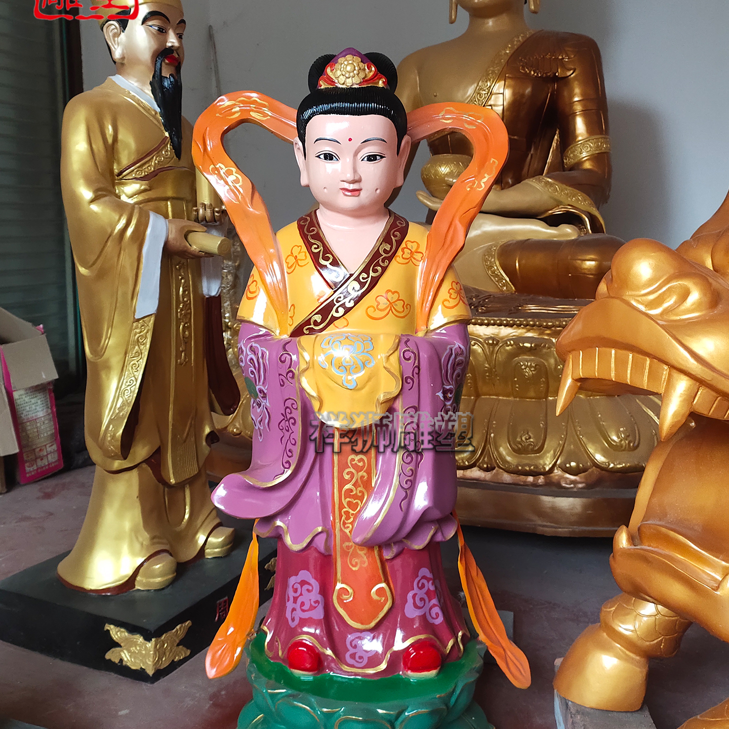 祥狮雕塑纯铜彩绘善财童子佛像