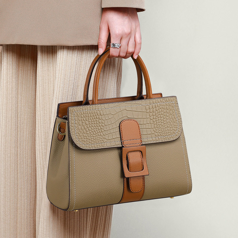 单肩包斜挎包女士新款手提包女款真皮女包鳄鱼纹中年妈妈包大容量