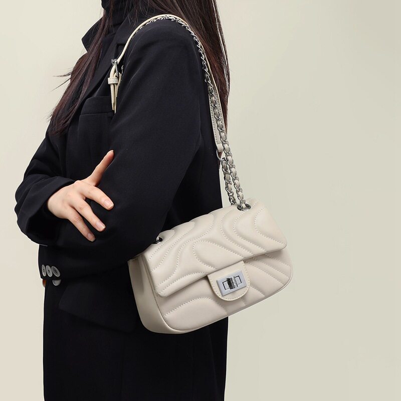 包包女2026新款斜挎包真皮女包小香风链条包菱格小众百搭时尚女士