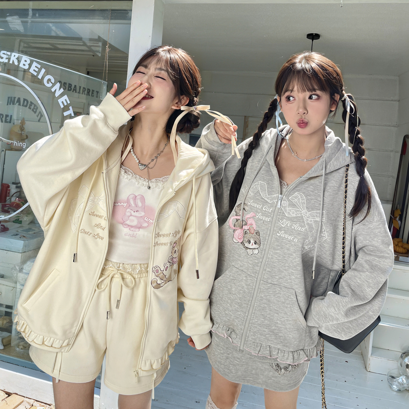 森女部落原创可爱小猫拼贴绣花帽衫闺蜜卫衣2025年新款女装