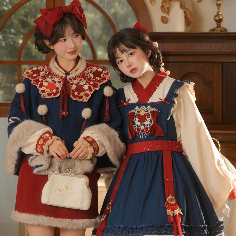 森女部落国风复古刺绣新年连衣裙女新款宽松撞色设计感背带裙冬季