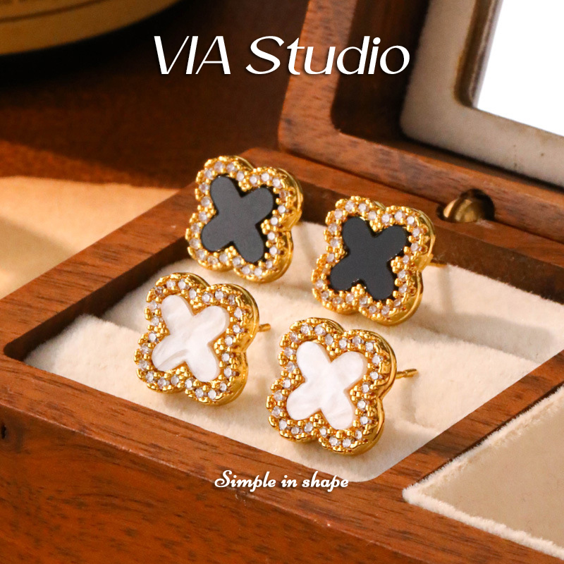 VIAStudio时尚四叶草耳钉