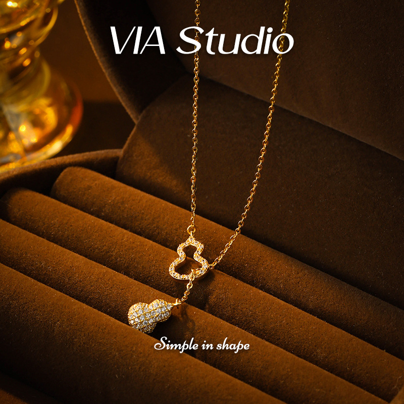 VIAStudio满锆葫芦形镂空项链