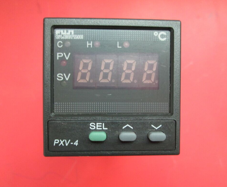 温控仪   PXV4TAY2-1V000-A      AC100-240V   现货