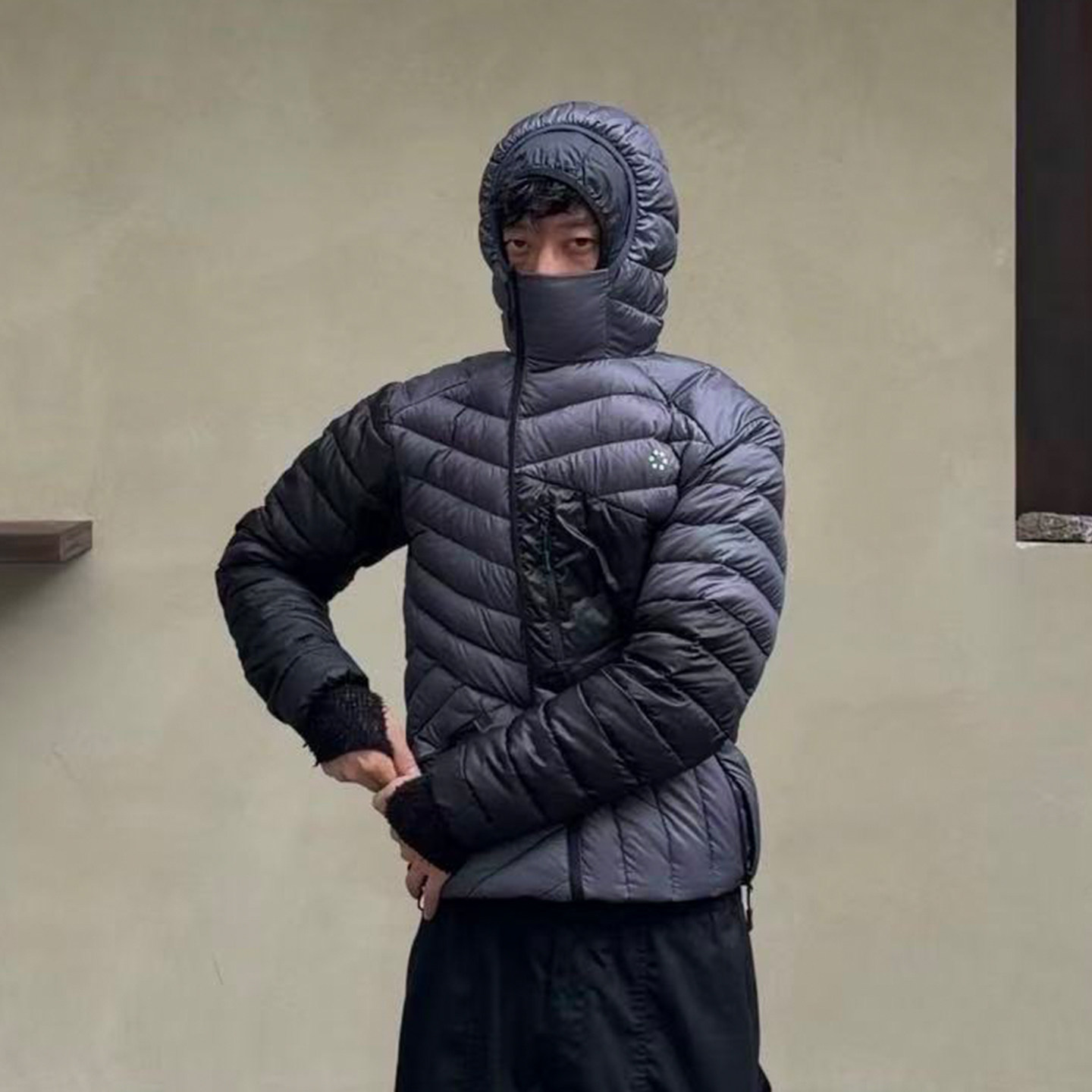 oarism连帽排骨羽绒服