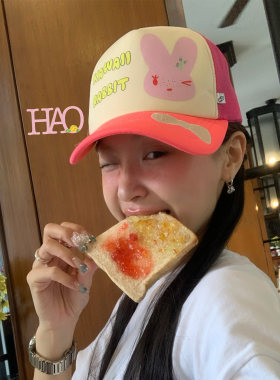 好好好！原创字母雀斑小兔兔好气色神器透气网眼棒球帽鸭舌帽
