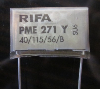 PME271YE6100MR30 300v 0.1uF 20% 25. EVOX-RIFA. 薄膜电容器