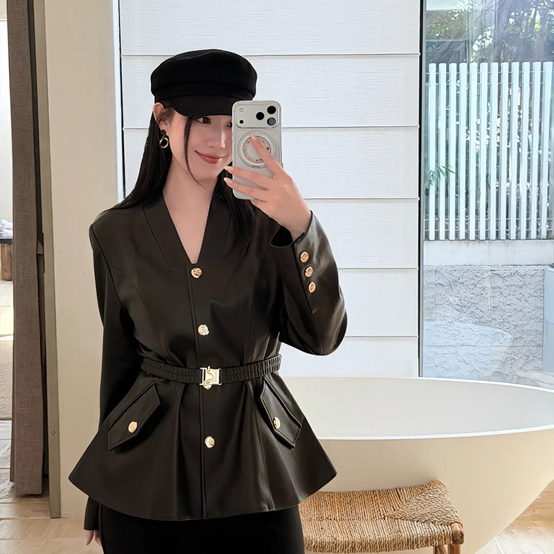 大李plus100绵羊皮V领黑色皮衣女春季法式高级感收腰显瘦真皮外套