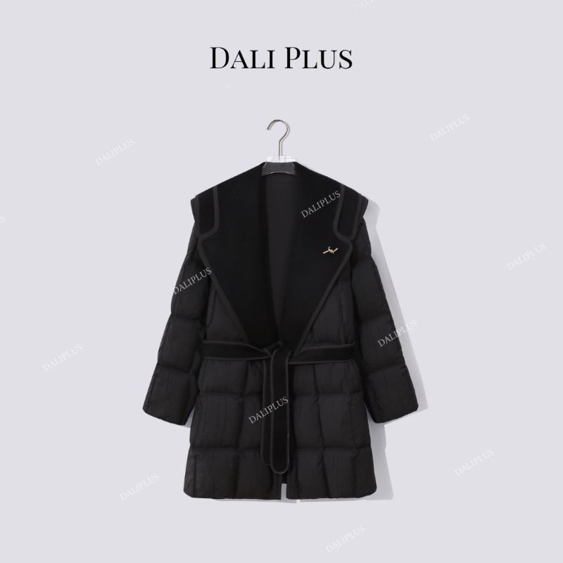 “进口三-宅压皱91白鹅绒”羊绒呢大翻领鹅绒服-D5CH4847