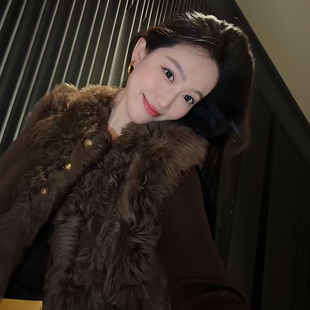 大李plus 西班牙进口蓬松卷毛肌理感托斯卡纳皮毛一体皮草女秋冬