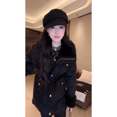 大李plus“可溯源三星95白鹅绒”羊毛领菱形收腰羽绒服-D5ST1615