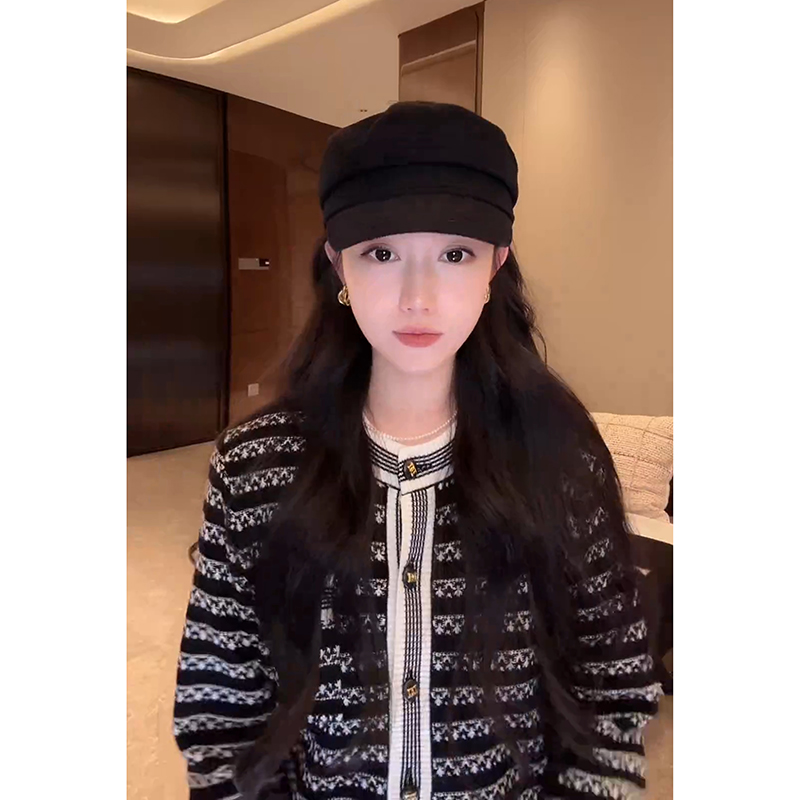 48支羊毛混纺黑白开衫