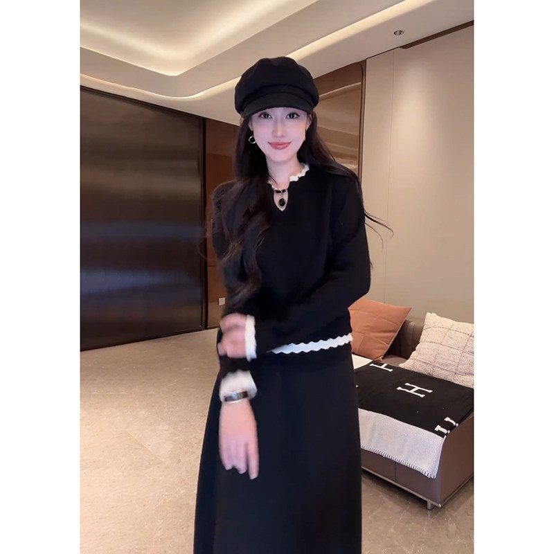 大李plus“樱桃毛衣”原创设计羊驼毛混纺软糯针织衫-D5MM3365