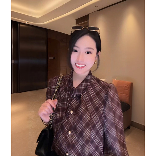 大李plus“英伦风格纹飘带衬衫”秋冬复古长袖衬衣-SD604201