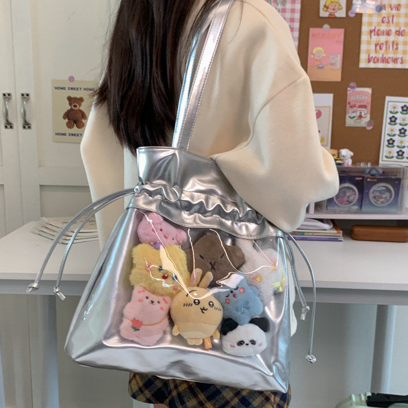 日系蝴蝶结小食量痛包女二次元学院上课手提通勤大容量单肩水桶包