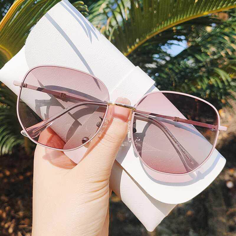 新款太阳镜女防紫外线大脸复光古时尚潮墨瘦镜显女司机专用/