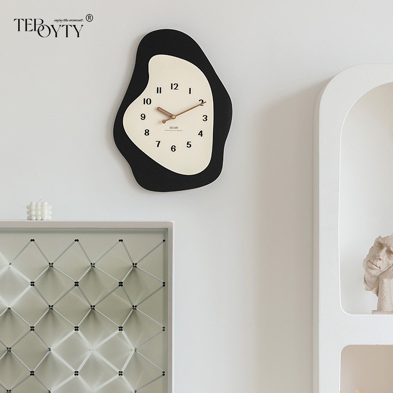 TEBO家居免打孔钟表挂钟客厅现代简约大气网红艺术轻奢时钟2024款