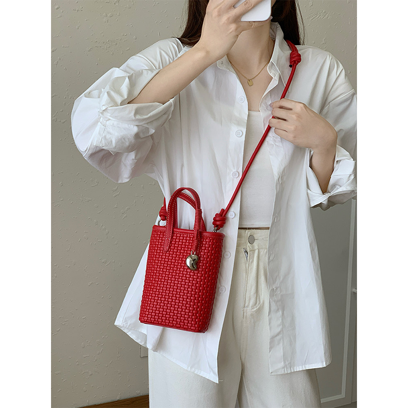 小众编织包包女新款流行百搭斜挎包小拎包手机包阳光云朵托特包包,箱包皮具/热销女包/男包,手机包,淘宝优惠券,粉丝福利购,淘宝优惠卷