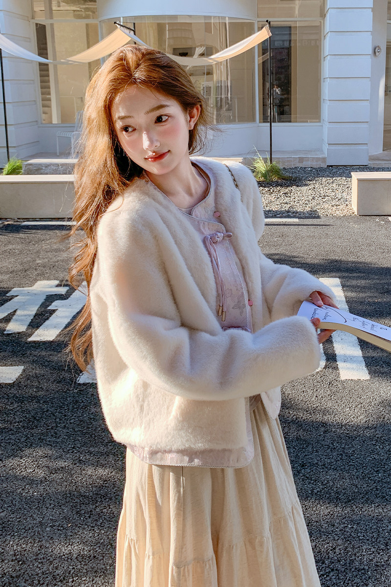 新中式毛绒绒皮草外套女冬季2025新款温柔减龄皮毛一体加厚保暖,女装皮草,浙宝095(原288A)