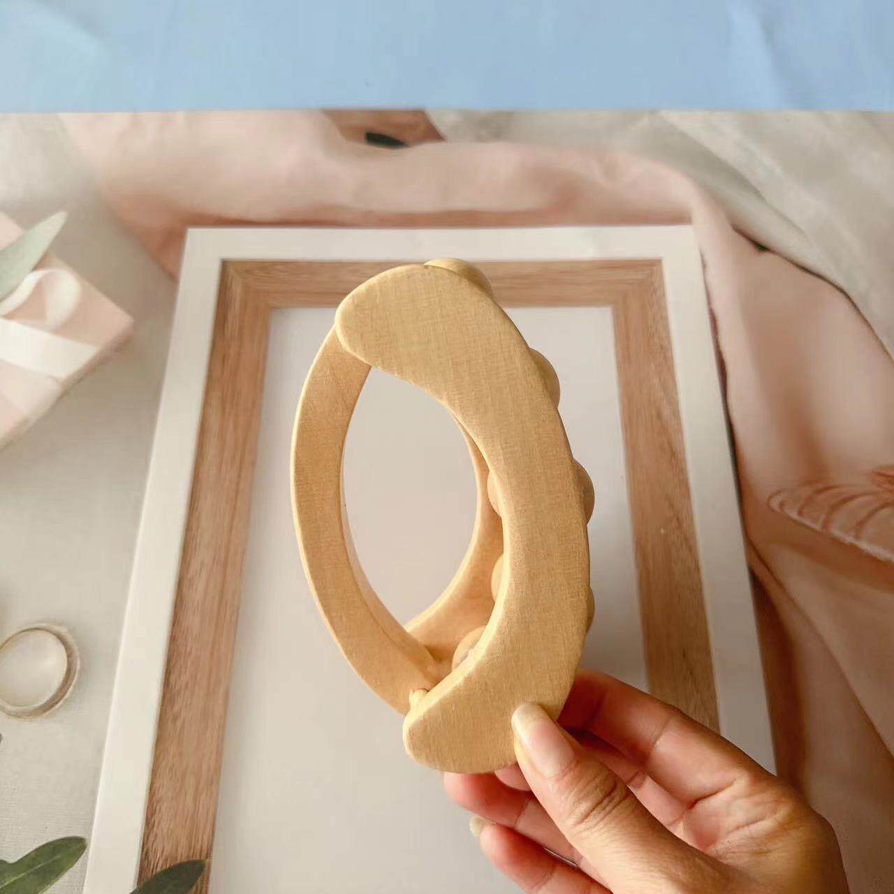 新款直销供应简约亚马逊木制滚珠按摩器背部肌肉穴位放松圆珠按摩