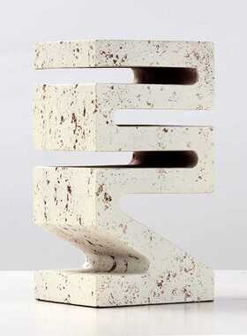 新款直销简约侘寂风艺术字母摆件样板间客厅电视柜创意仿洞石软装