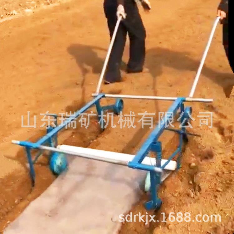 农用地膜机人力覆膜机土豆覆膜机地膜覆盖机大蒜蔬菜盖膜机