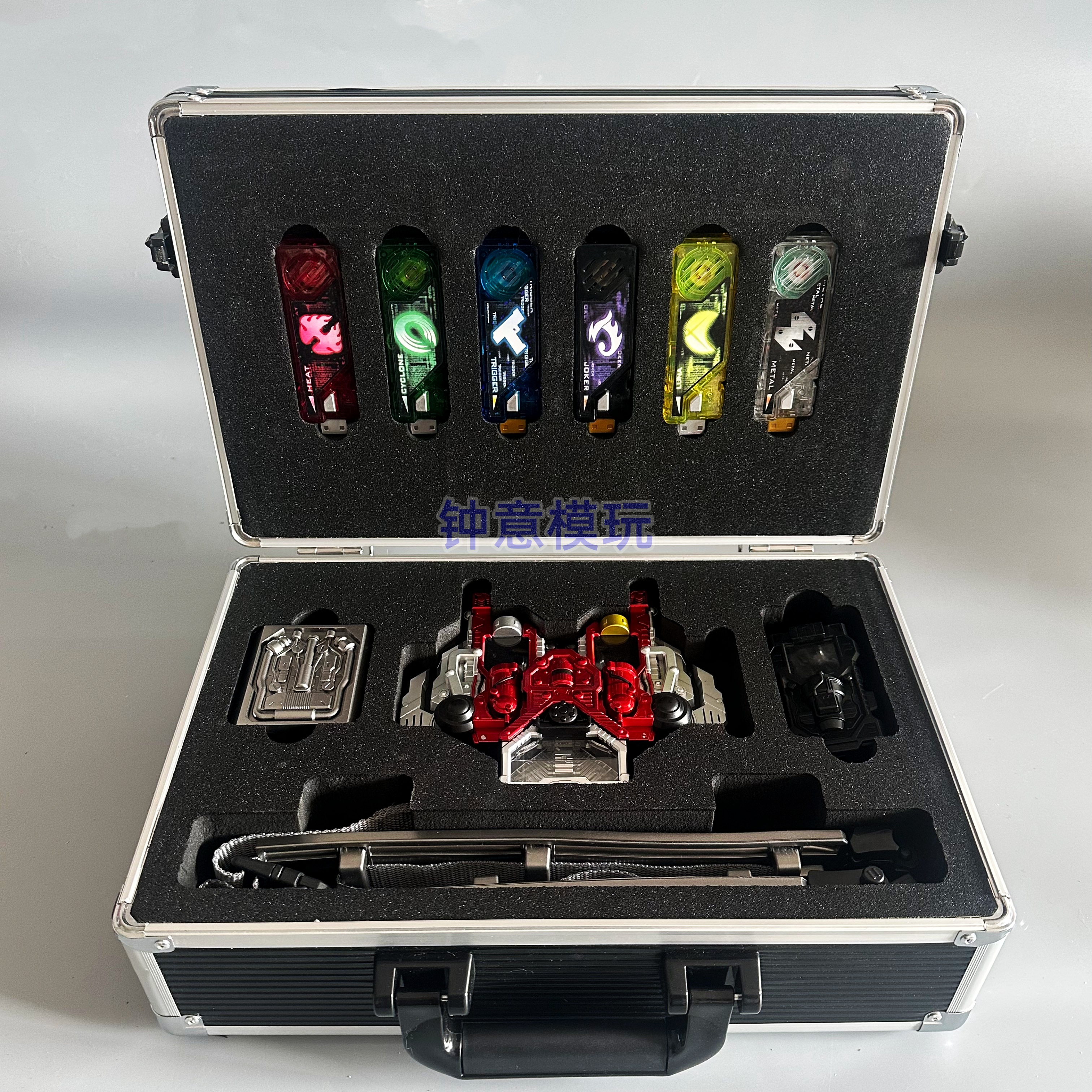 假面骑士W2.0双骑迷失腰带手提箱