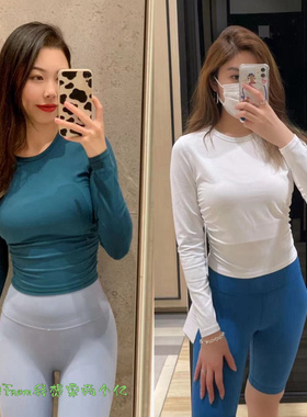 上新~From侧褶皱收腰运动螺纹长袖At takes瑜伽服女修身上衣秋