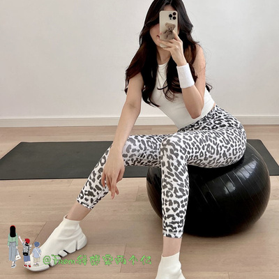 From~Leggings25寸裸感豹纹瑜伽裤运动紧身九分健身专业高腰长裤