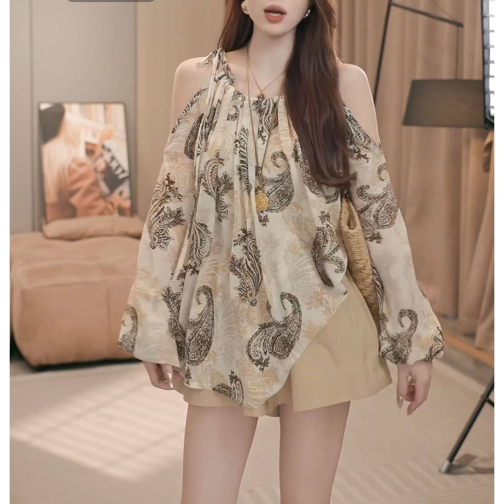 宽松遮肉印花设计长袖衬衫图片