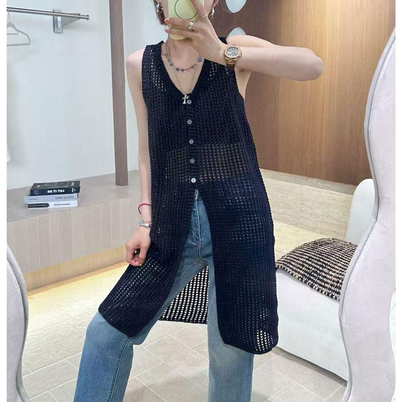 时尚洋气镂空设计感针织背心裙女春夏季新款休闲显瘦中长款连衣裙