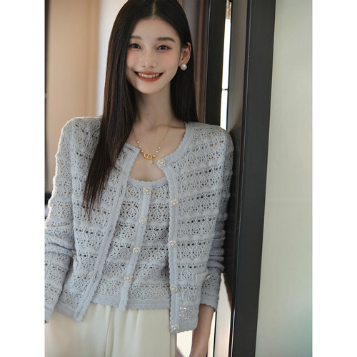 且可ChillCozy 清欢“LP轻奢镂空”羊绒羊毛混纺针织衫上衣两件套