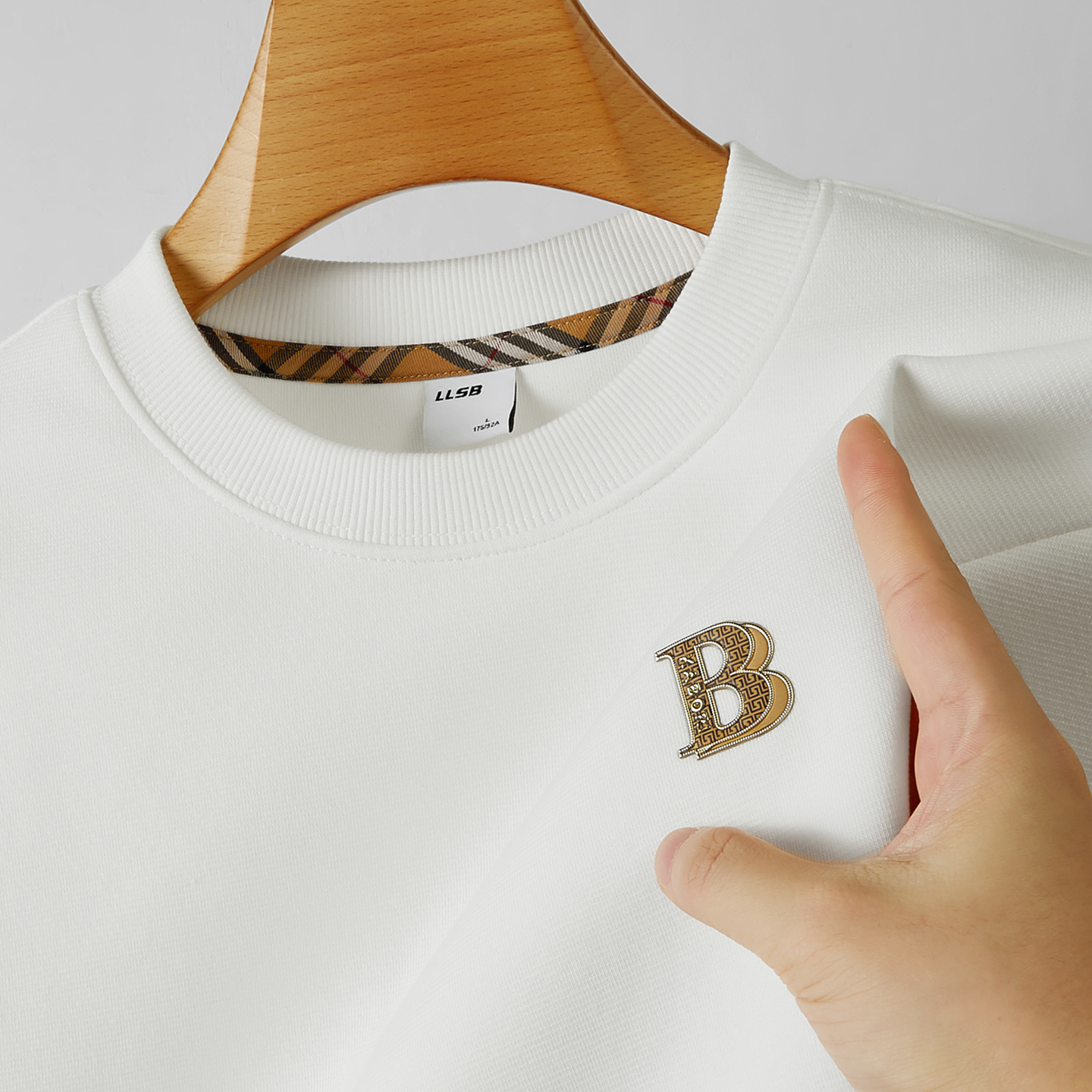 高级感酷帅青少年卫衣男2025新款超火3D立体字母休闲长袖T恤上衣