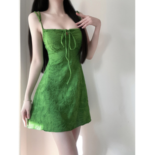 绝美度假连体泳衣女泡温泉2026新款 遮肉显瘦纯欲风性感度假高级感