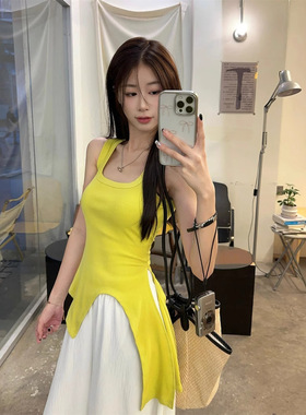 纯欲风超火黄色无袖针织方领背心女设计感小众不规则绑带开叉上衣